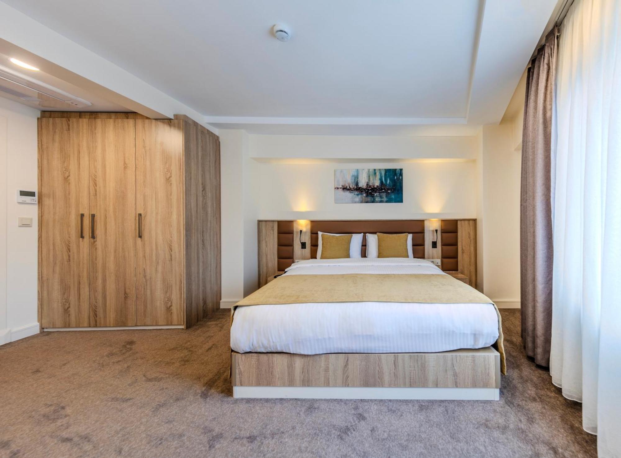Roys Hotel & Suites Стамбул Екстер'єр фото